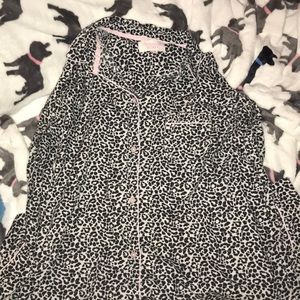 MUST GO ASAP VS SLEEP SHIRT